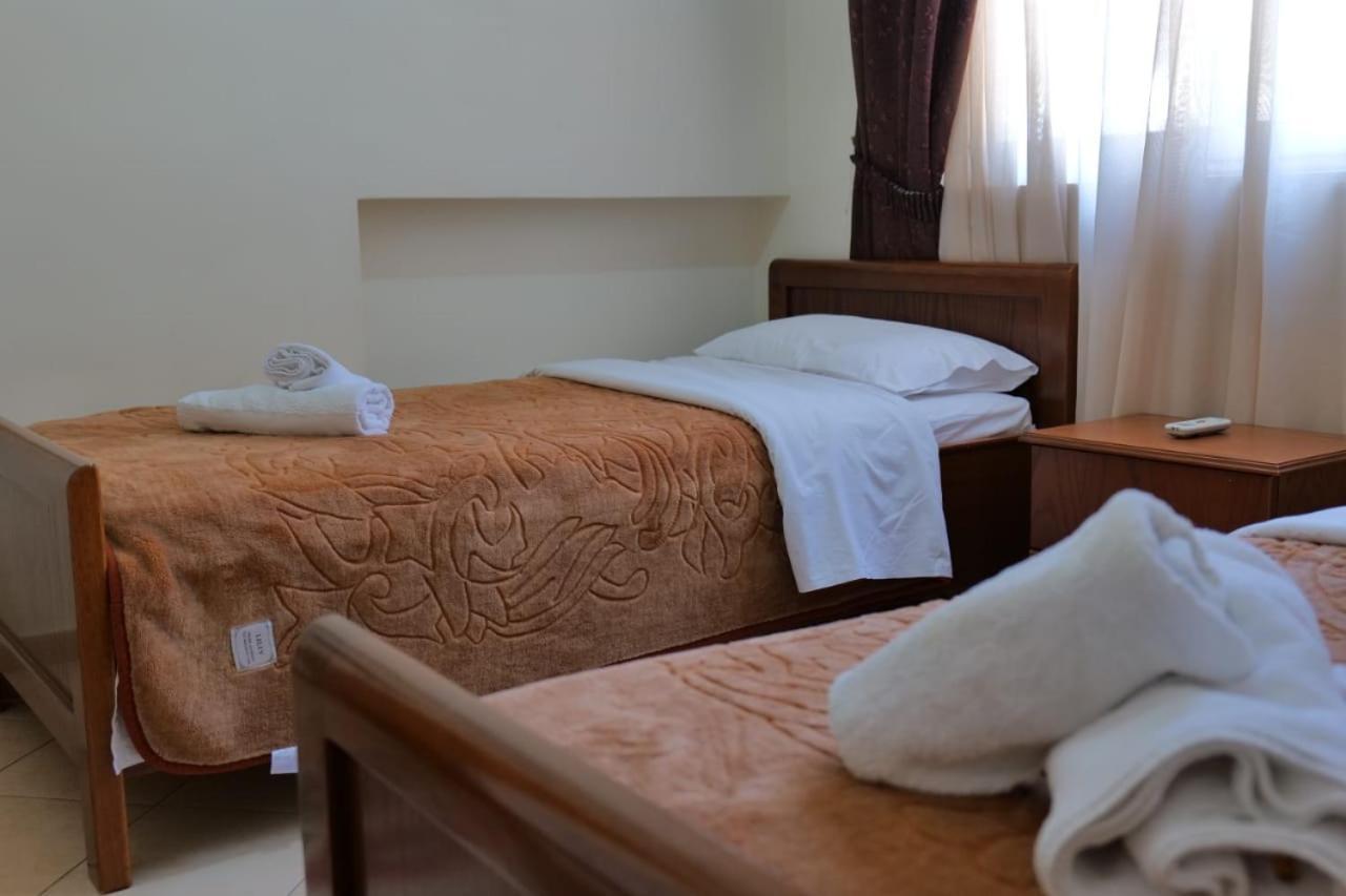Hotel Veli Saranda Kültér fotó