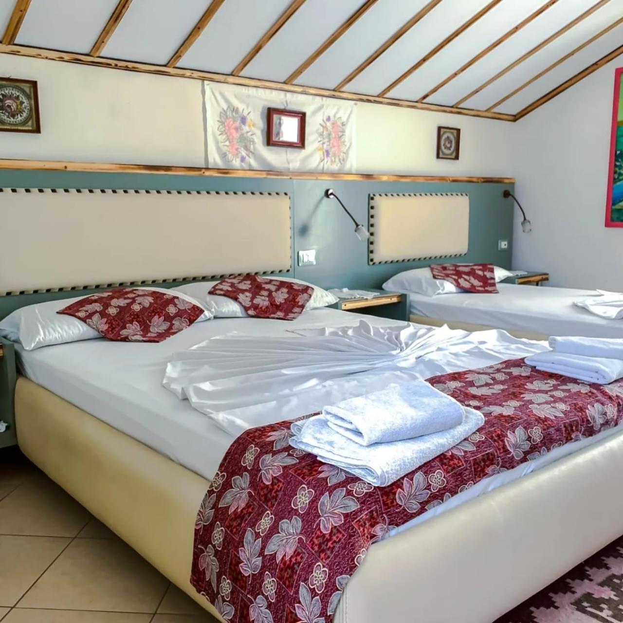 Hotel Veli Saranda Kültér fotó