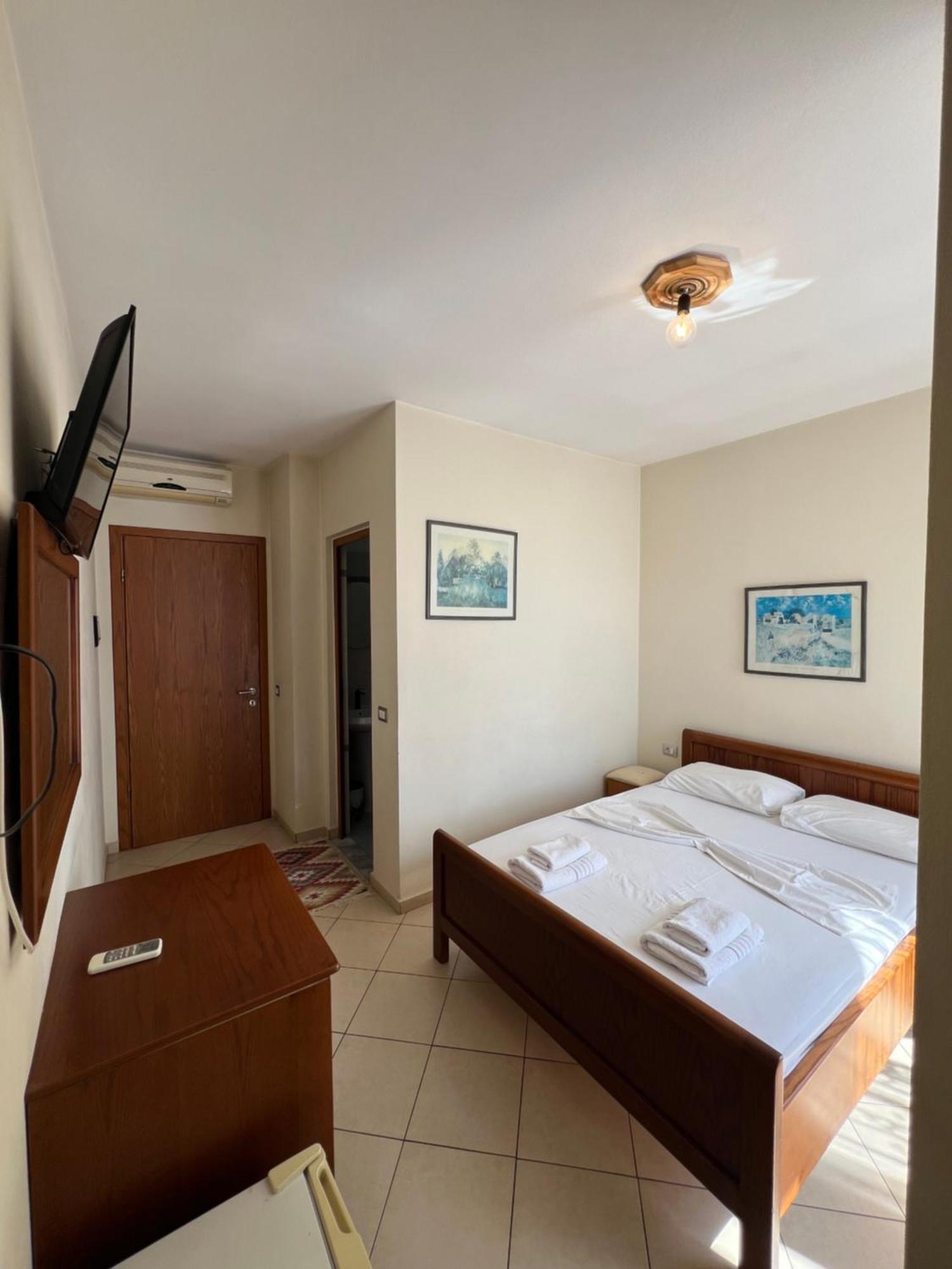 Hotel Veli Saranda Kültér fotó
