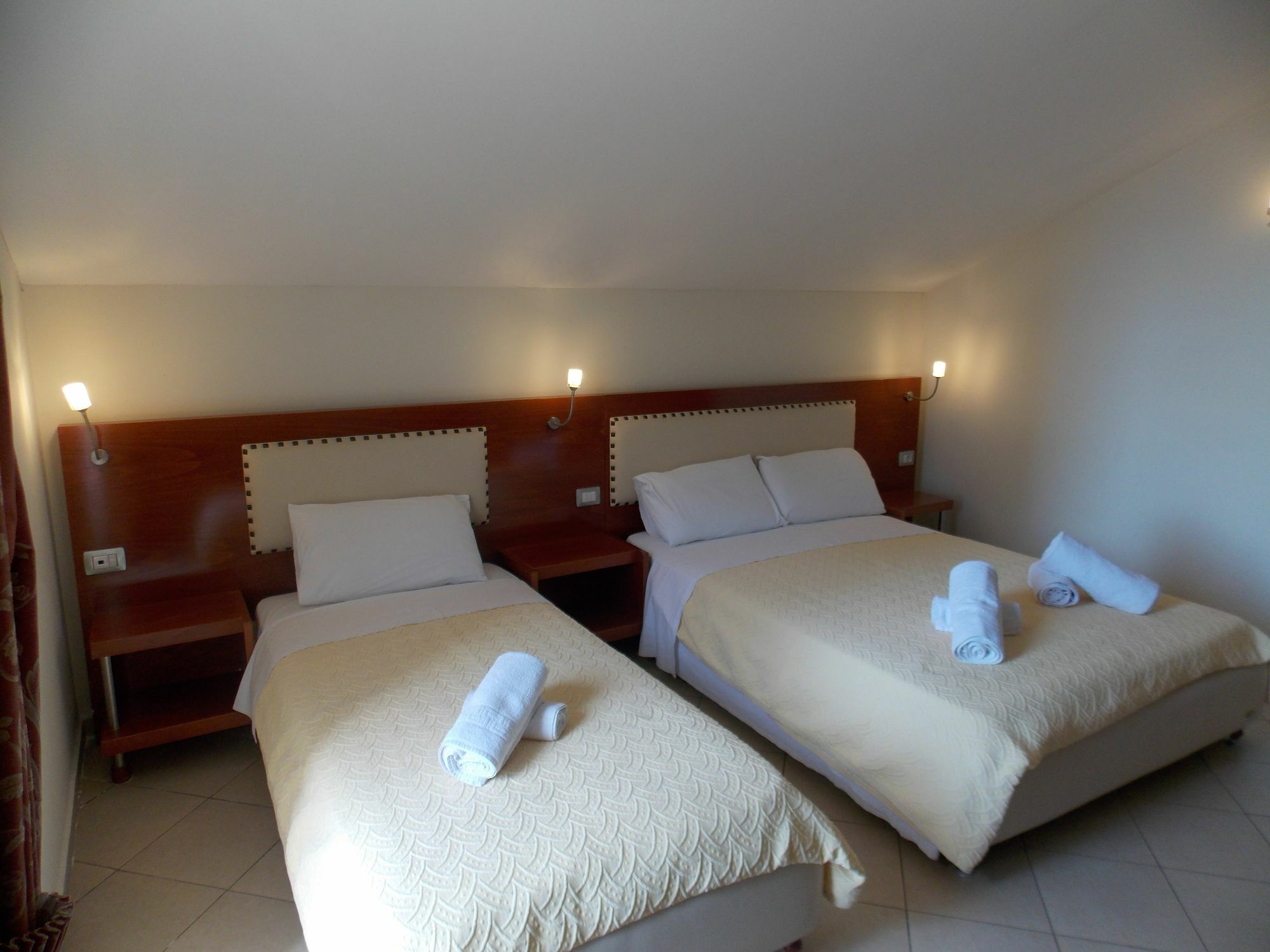 Hotel Veli Saranda Kültér fotó